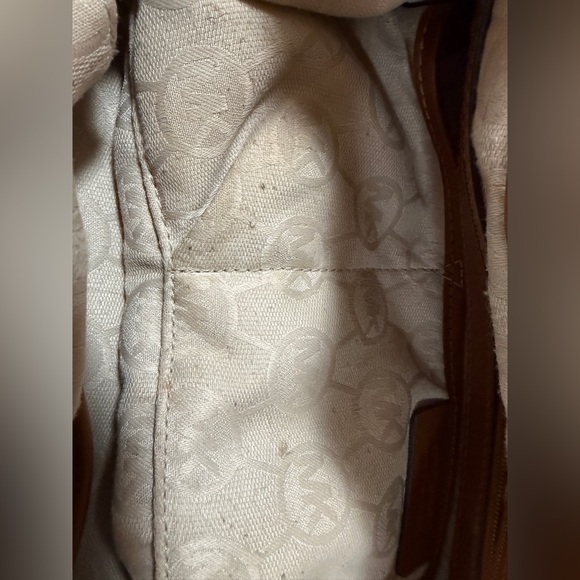 Michael Kors Navy and Tan Shoulder Bag - Gently Used - Picture 7 of 9